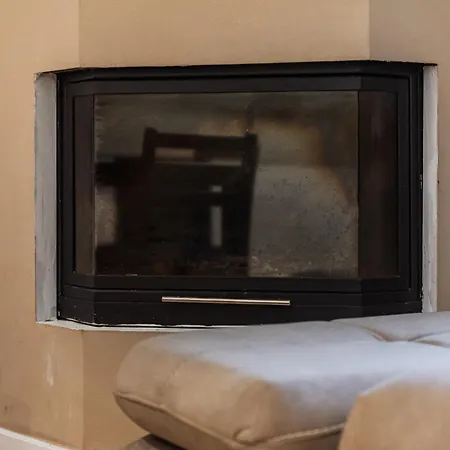 Pine & Sea Retreat By Pikhost