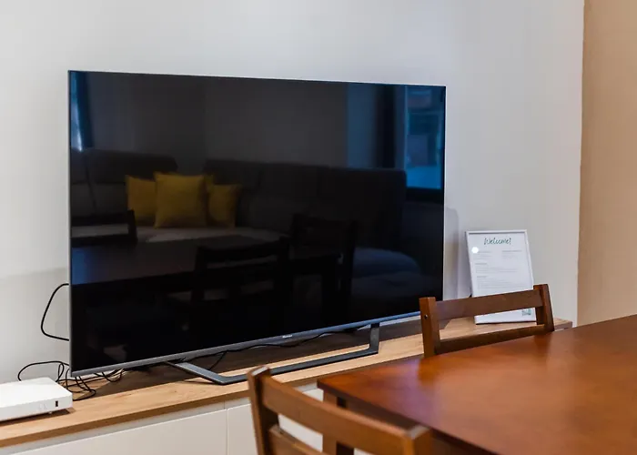 Pine & Sea Retreat By Pikhost Διαμέρισμα