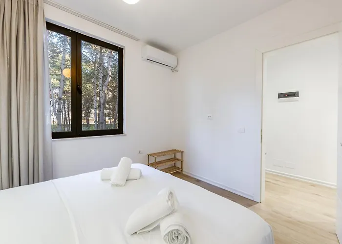 Διαμέρισμα Pine & Sea Retreat By Pikhost