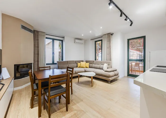 Διαμέρισμα Pine & Sea Retreat By Pikhost *