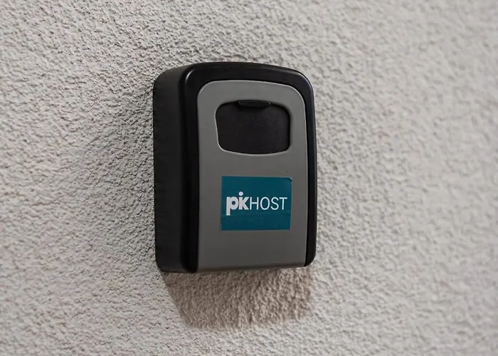 Διαμέρισμα Pine & Sea Retreat By Pikhost Golem (Tirana)